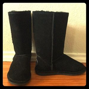 Bearpaw snow boots